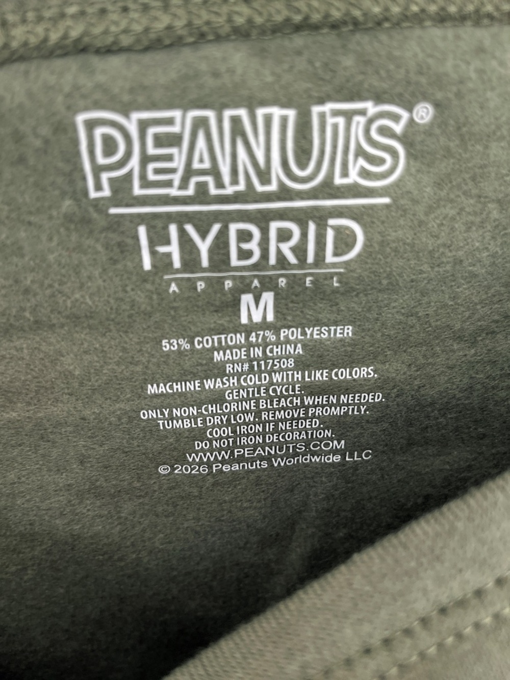 NWOT Peanuts Snoopy Women’s Sweatshirt Off The Shoulder Happy Camper Graphic - Picture 5 of 7